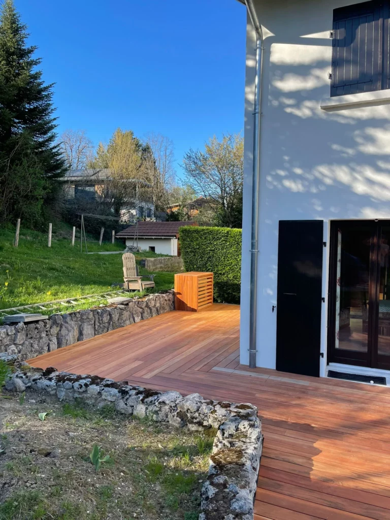 Terrasse en bois à La Sure en Chartreuse